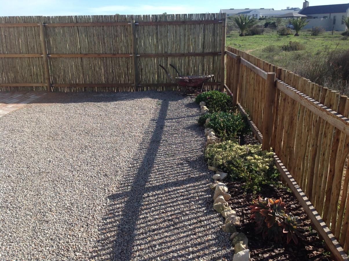 Camelot Cottages Langebaan Exterior foto