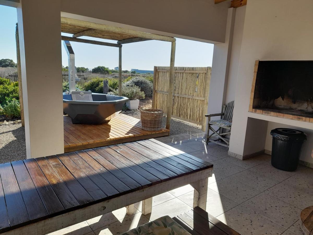 Camelot Cottages Langebaan Exterior foto