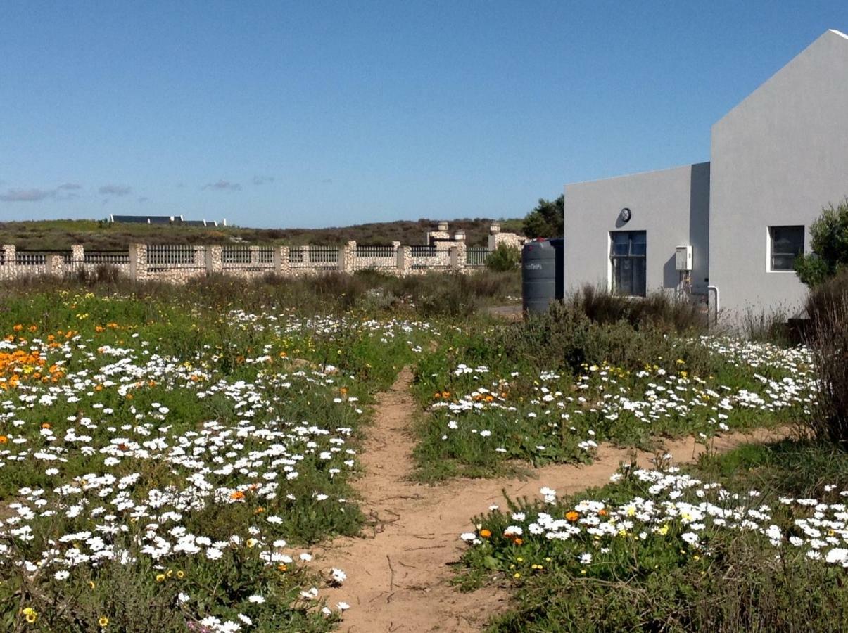 Camelot Cottages Langebaan Exterior foto